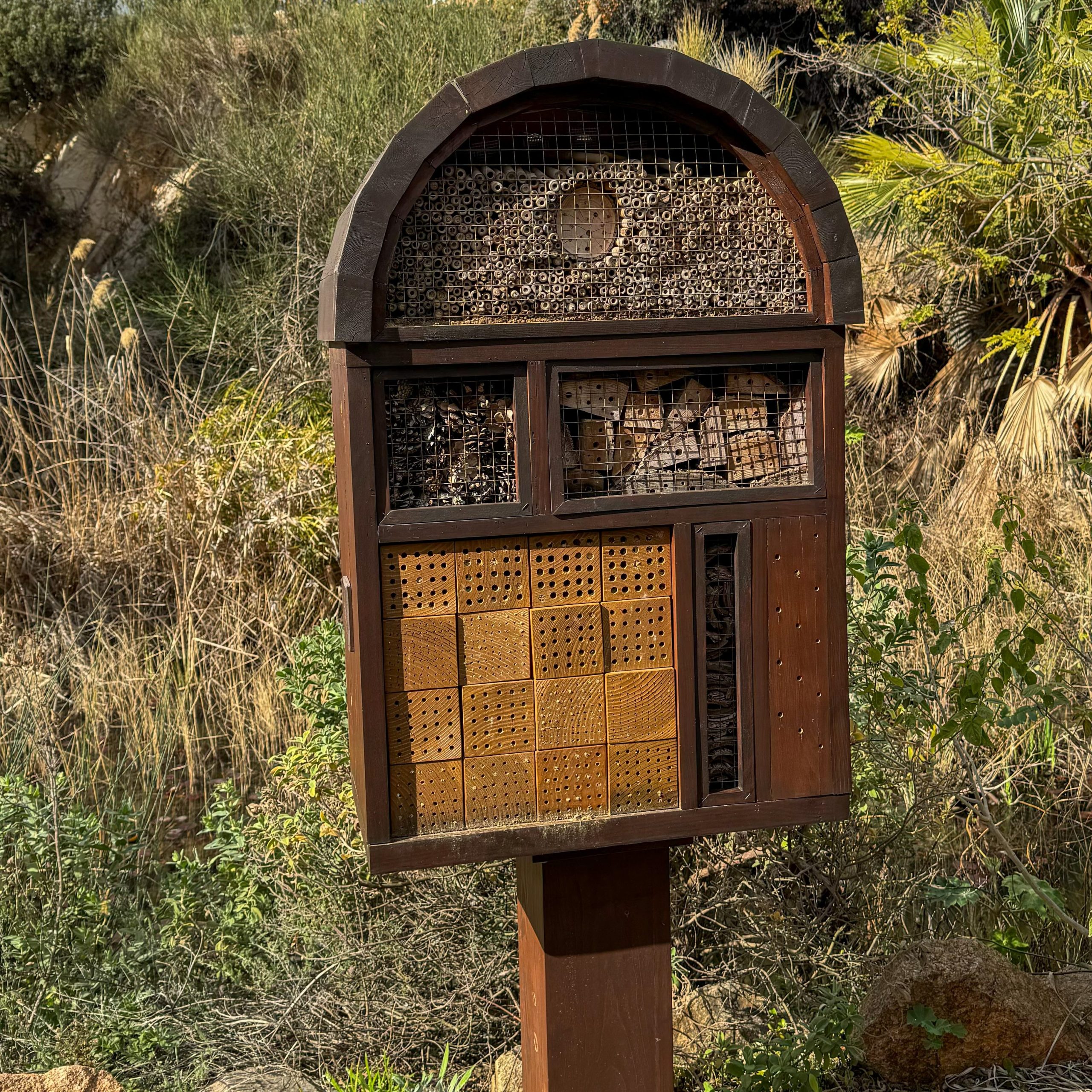 Hotel para insectos en Jardín Botánico Marimurtra